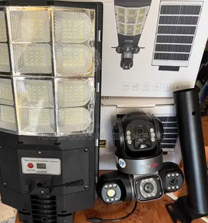 Solar Light 9 Eye 450 Watts Solar Street Light With 4g/Wifi Intelligen