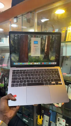 Laptop Apple MacBook Air 2020 8GB Intel Core i3 SSD 256GB