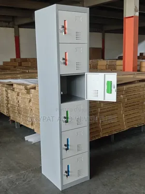 Storage Boxes for Customer and Worker