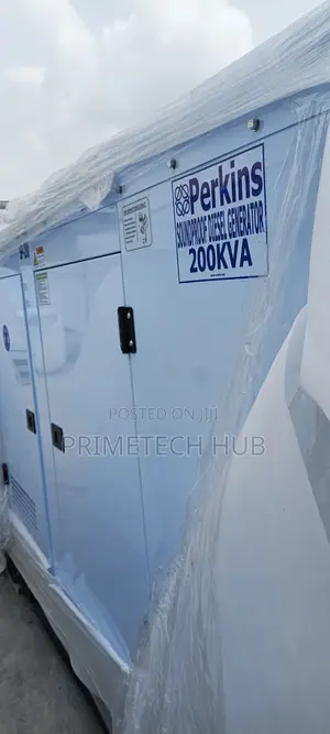 Soundproof Perkins 200kva Generator With Stamford Avr System