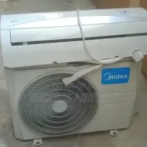 Neatly Used 1.5 Hp Split Air Conditioner With Gas and Remote