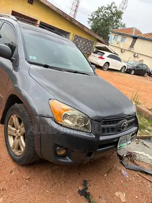 Toyota RAV4 2011 Brown