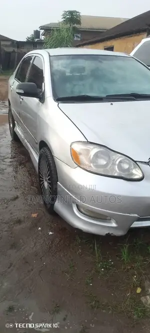 Toyota Corolla S 2004