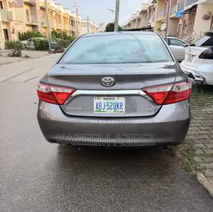 Toyota Camry LE 4dr Sedan (2.5L 4cyl 6A) 2015 Gray
