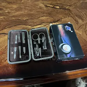 Leather Type Manicure Set