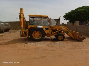 Mersey Ferguson Back Hoe Loader