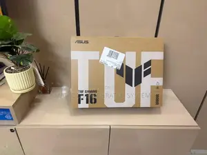 Laptop Asus TUF Gaming F16 32GB Intel Core i7 SSD 1T
