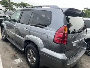 Lexus GX 470 Sport Utility 2007 Gray