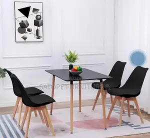 High Quality Doing Chair and Table