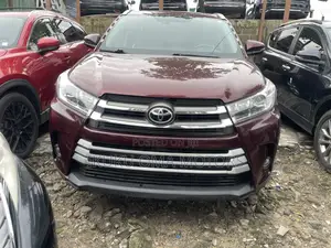 Toyota Highlander Limited Platinum 4dr SUV AWD (3.5L 6cyl 6A) 2015