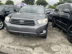 Toyota Highlander Limited 2010 Gray