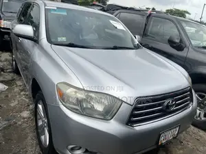 Toyota Highlander Sport 2010 Silver