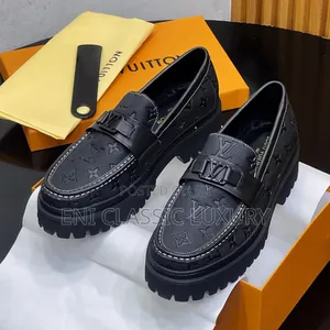 Top Notch Luxury Men's Shoes Louis Vuitton Best Quality Well Banded