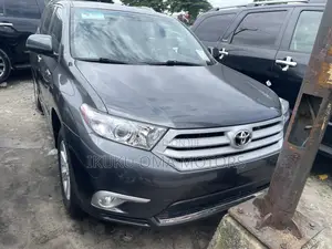 Toyota Highlander Limited 3.5l 4WD 2013 Gray