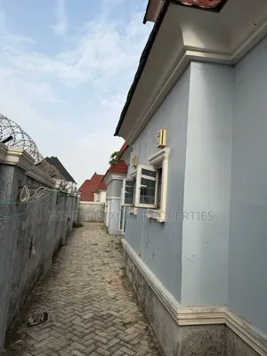 4bdrm Penthouse in Side View Estate, Lugbe District for rent