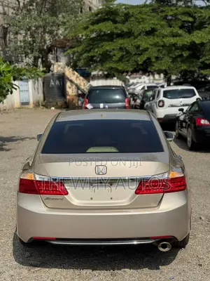 Honda Accord EX-L 4dr Sedan w/Navigation (2.4L 4cyl CVT) 2014 Gold