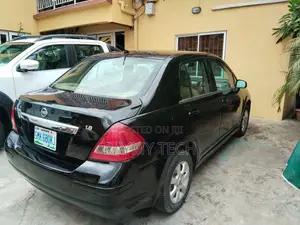 Nissan Tiida 2007 Black
