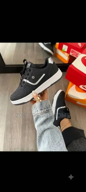 Nike Women's Casual Shoe ( Affordable Luxury Version)
