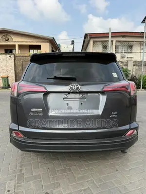Toyota RAV4 LE AWD (2.5L 4cyl 6A) 2017 Gray