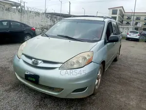 Toyota Sienna 2007 Blue