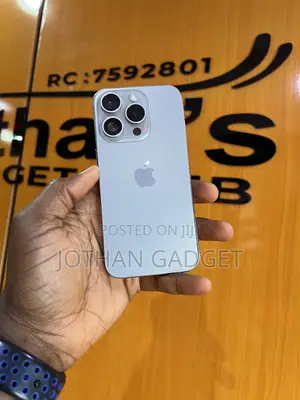 Apple iPhone 15 Pro 128 GB Silver