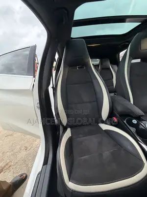 Infiniti Q30 2016 White