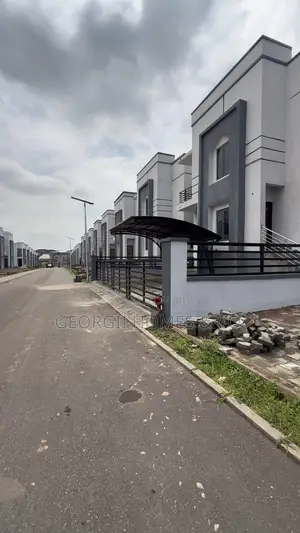 4bdrm Duplex in Galadimawa for sale