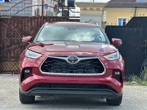 Toyota Highlander Limited FWD 2020 Red