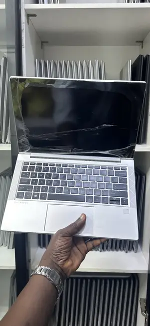 Laptop HP EliteBook 830 G7 16GB Intel Core i5 SSD 256GB