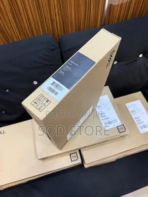 New Laptop Dell Pro 16 32GB Intel Core Ultra 7 SSD 1T