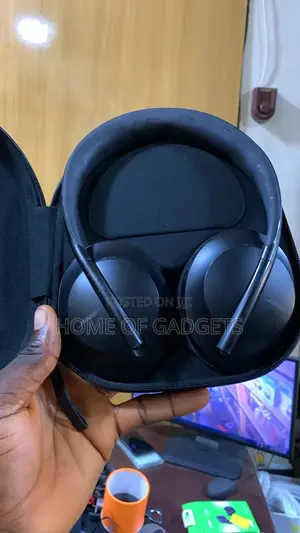 Open Box Bose Noise Canceling 700 Headphone