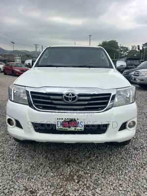 Toyota Hilux 2.7 VVT-i 4X4 SRX 2012 White