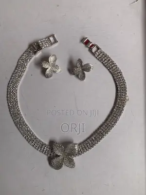 Silver Pleated Choker Set