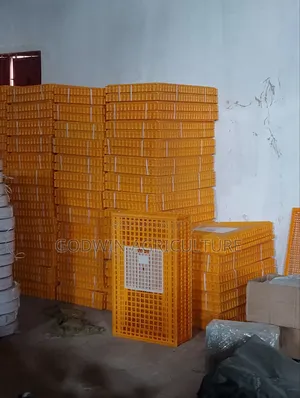 Protective Birds Movable Basket