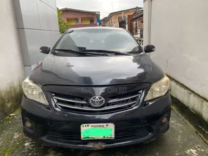 Toyota Corolla 2010 Black