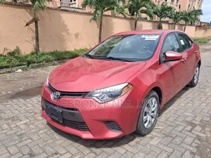Toyota Corolla 2015 Red