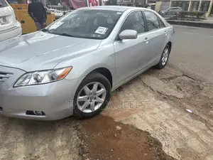 Toyota Camry 2009 Silver