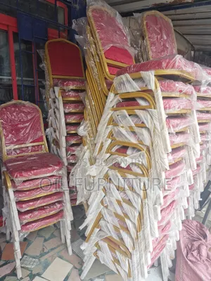 ​Heavy Duty Banquet Chairs / Stackable Event Church Chairs