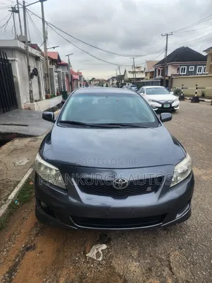 Toyota Corolla 2009 Gray