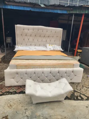 Luxury 6by6 Cream Bed Stand With Footrest