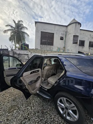Mercedes-Benz M Class 2012 Blue