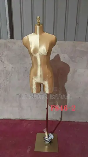 Pinnable Size 10 Mannequin
