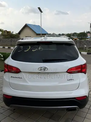 Hyundai Santa Fe 2016 White