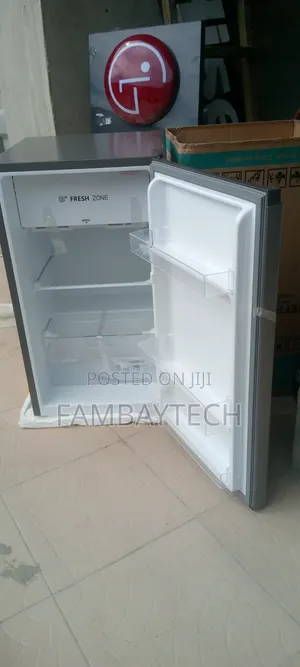Hisense Ref 121 Compact Fridge With Spacious Storage