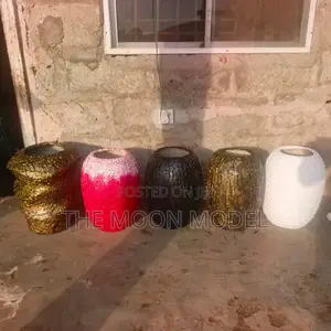 Different Sizes and Colors Flower Pots