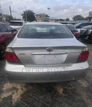 Toyota Camry 2005 Red