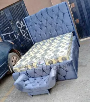 Luxury 4.5by6 Upholstery Paded Bed Frame