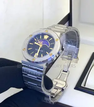 Quality Luxury Versace Female Chain Watch