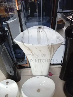 Revita Calacatta Marble One-Piece Pedestal Washbasin | Triangle Bowl |