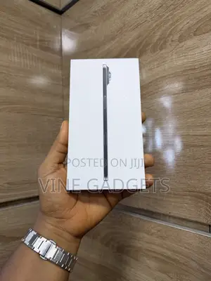 New Apple iPhone Air 256 GB Blue
